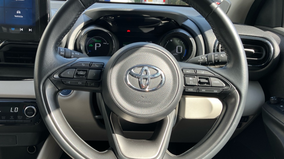 Toyota Yaris 1.5 Hybrid Excel 5dr CVT Hybrid Hatchback - Image 10