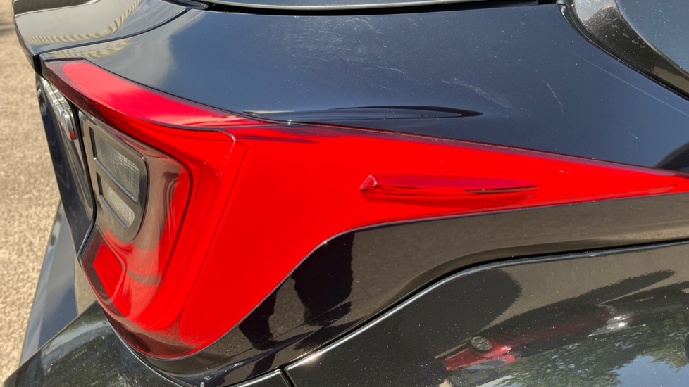 Toyota Yaris 1.5 Hybrid Excel 5dr CVT Hybrid Hatchback - Image 21
