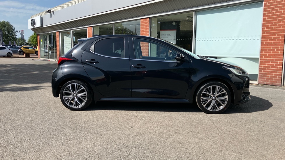Toyota Yaris 1.5 Hybrid Excel 5dr CVT Hybrid Hatchback - Image 23