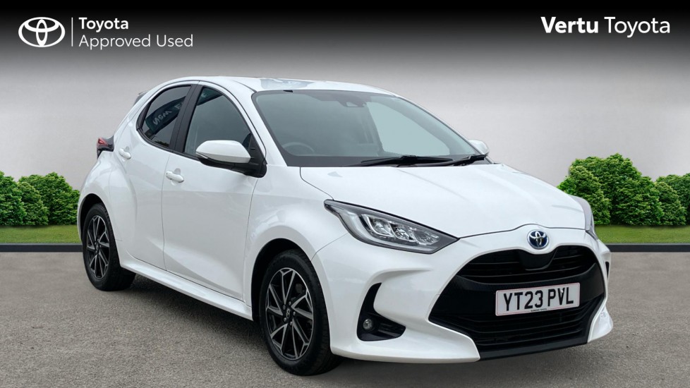 Toyota Yaris 1.5 Hybrid Design 5dr CVT Hybrid Hatchback - Image 1