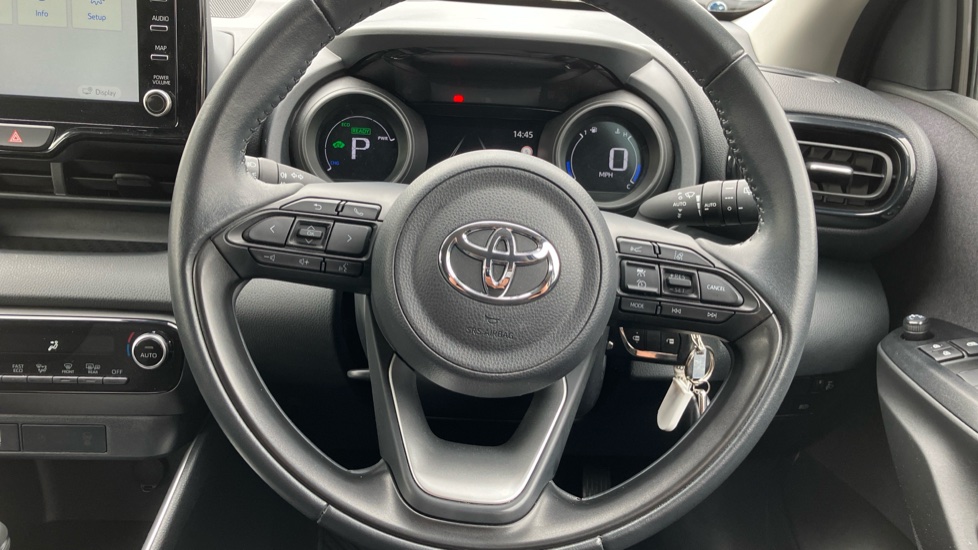 Toyota Yaris 1.5 Hybrid Design 5dr CVT Hybrid Hatchback - Image 10