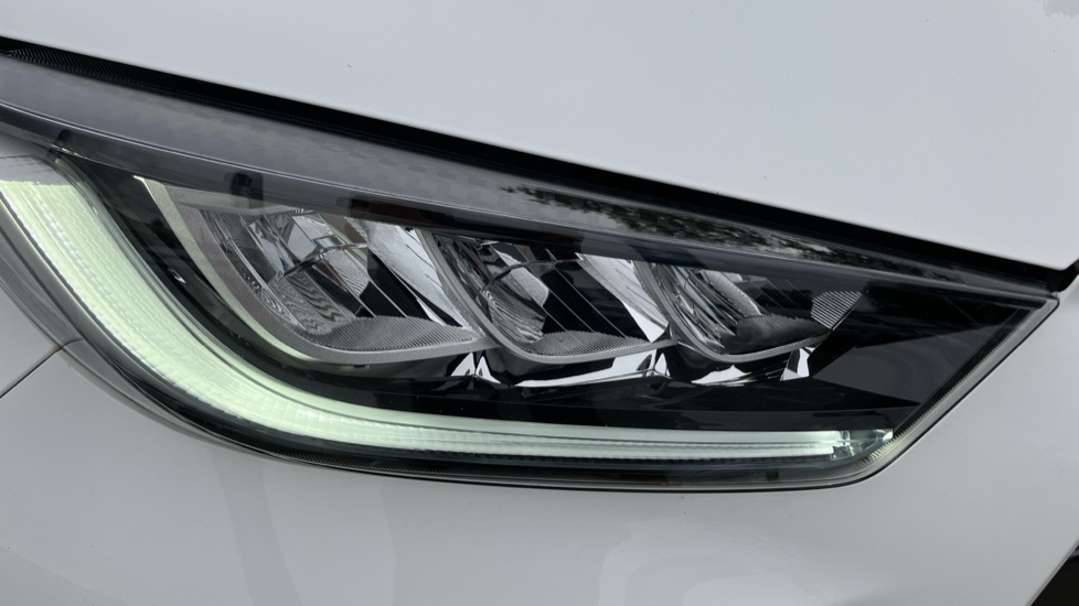 Toyota Yaris 1.5 Hybrid Design 5dr CVT Hybrid Hatchback - Image 20