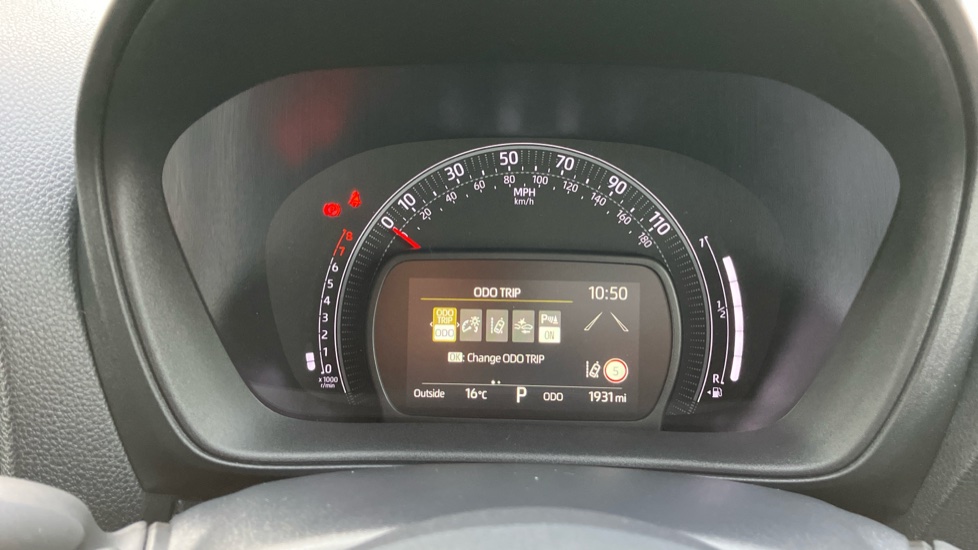 Toyota Aygo X 1.0 VVT-i Exclusive 5dr Auto Petrol Hatchback - Image 11