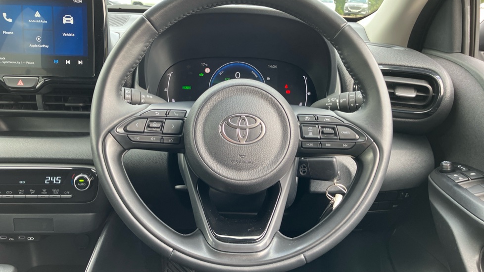 Toyota Yaris 1.5 Hybrid Design 5dr CVT Hybrid Hatchback - Image 10