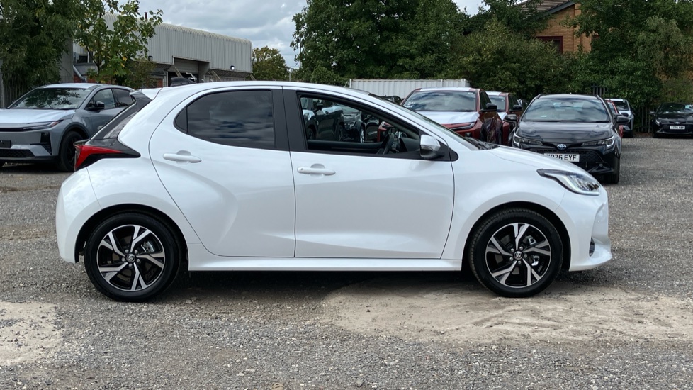 Toyota Yaris 1.5 Hybrid Design 5dr CVT Hybrid Hatchback - Image 23