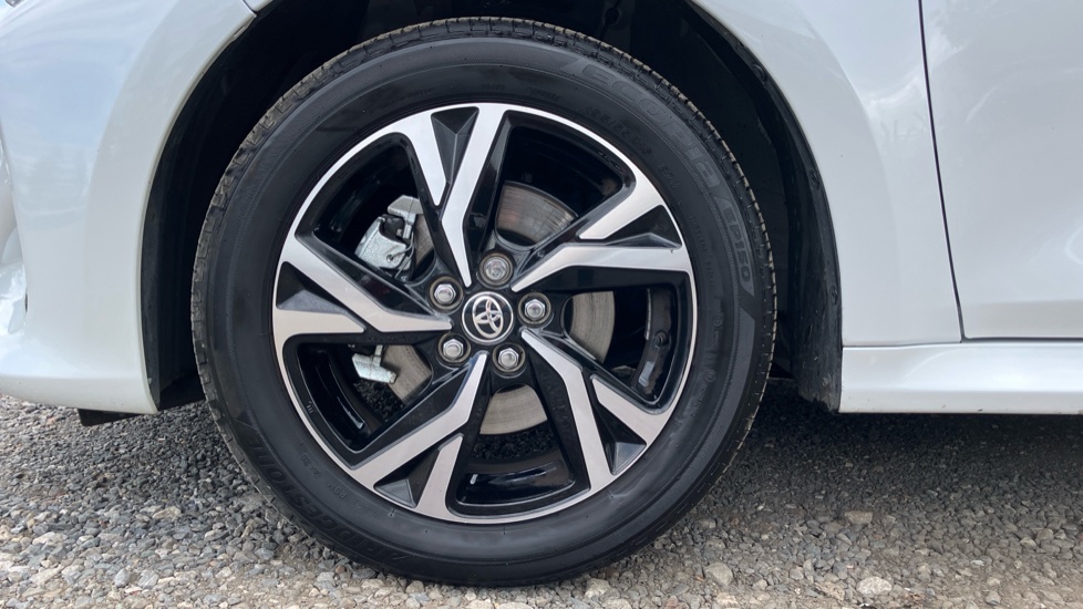 Toyota Yaris 1.5 Hybrid Design 5dr CVT Hybrid Hatchback - Image 25