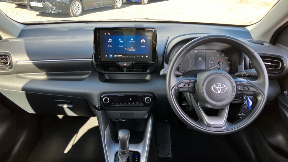 Toyota Yaris 1.5 Hybrid Icon 5dr CVT Hybrid Hatchback - Image 6