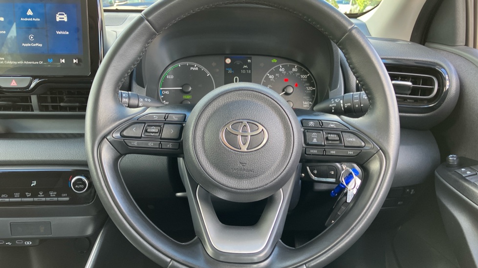 Toyota Yaris 1.5 Hybrid Icon 5dr CVT Hybrid Hatchback - Image 10