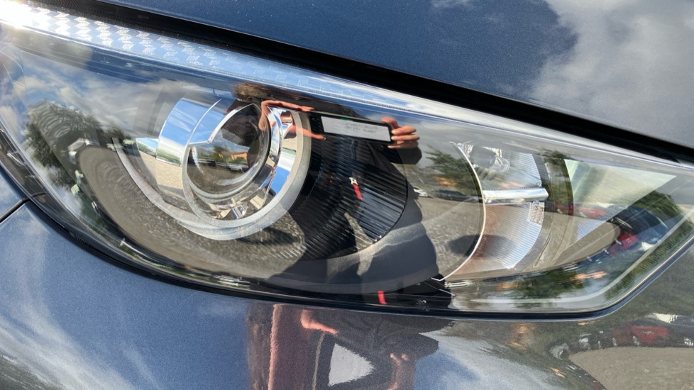 Toyota Yaris 1.5 Hybrid Icon 5dr CVT Hybrid Hatchback - Image 20