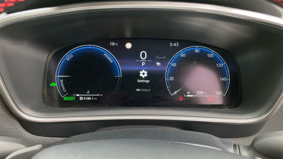 Toyota Corolla 2.0 Hybrid 178 GR Sport 5dr CVT Hybrid Estate - Image 11