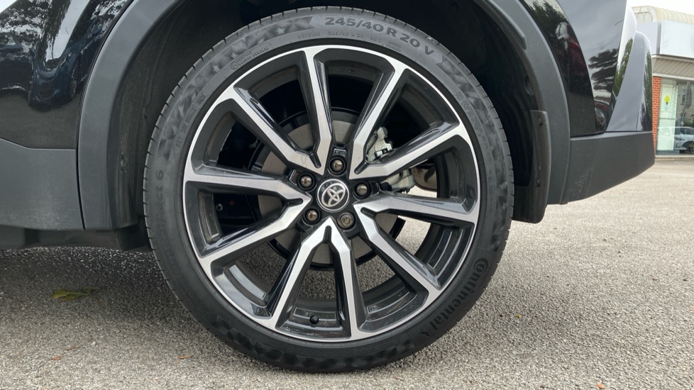 Toyota C-HR 2.0 PHEV GR Sport 5dr CVT Hatchback - Image 25