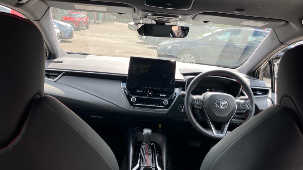 Toyota Corolla 2.0 Hybrid 178 GR Sport 5dr CVT Hybrid Estate - Image 6