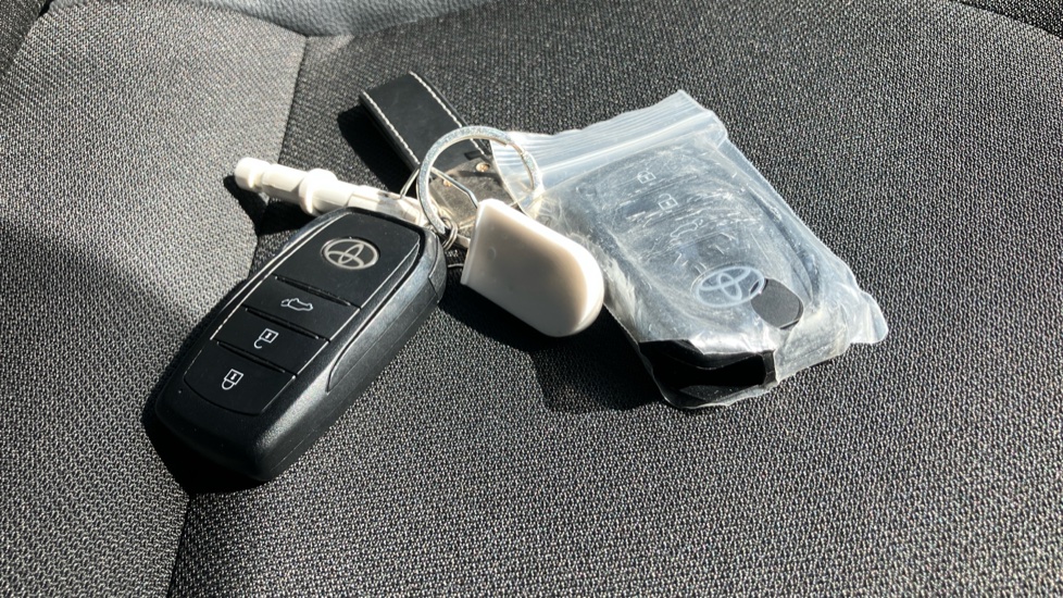 Toyota Corolla 2.0 Hybrid 178 GR Sport 5dr CVT Hybrid Estate - Image 28