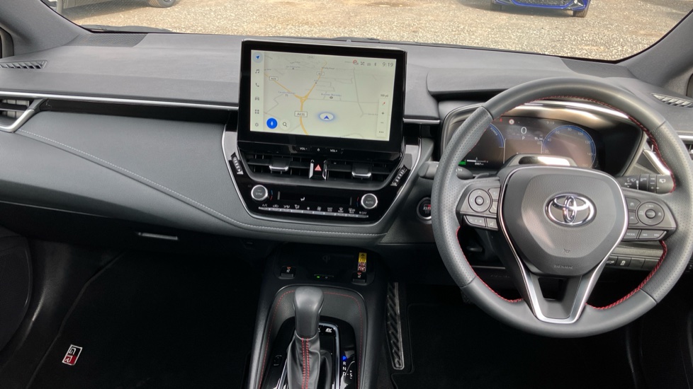 Toyota Corolla 2.0 Hybrid 178 GR Sport 5dr CVT Hybrid Estate - Image 6