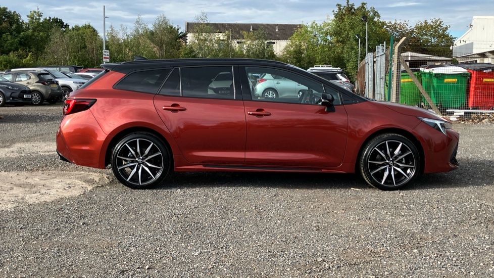 Toyota Corolla 2.0 Hybrid 178 GR Sport 5dr CVT Hybrid Estate - Image 23