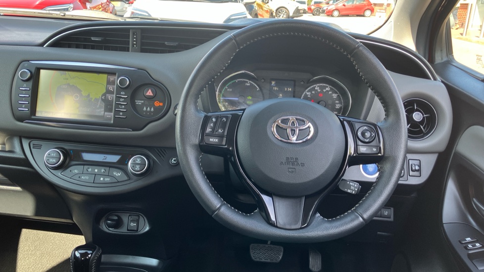 Toyota Yaris 1.5 Hybrid Icon Tech 5dr CVT Hybrid Hatchback - Image 7
