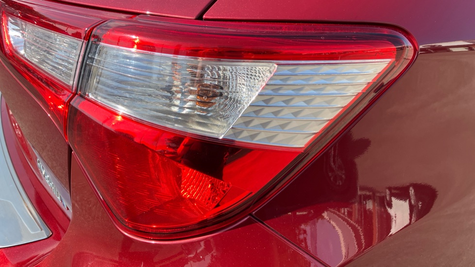 Toyota Yaris 1.5 Hybrid Icon Tech 5dr CVT Hybrid Hatchback - Image 21