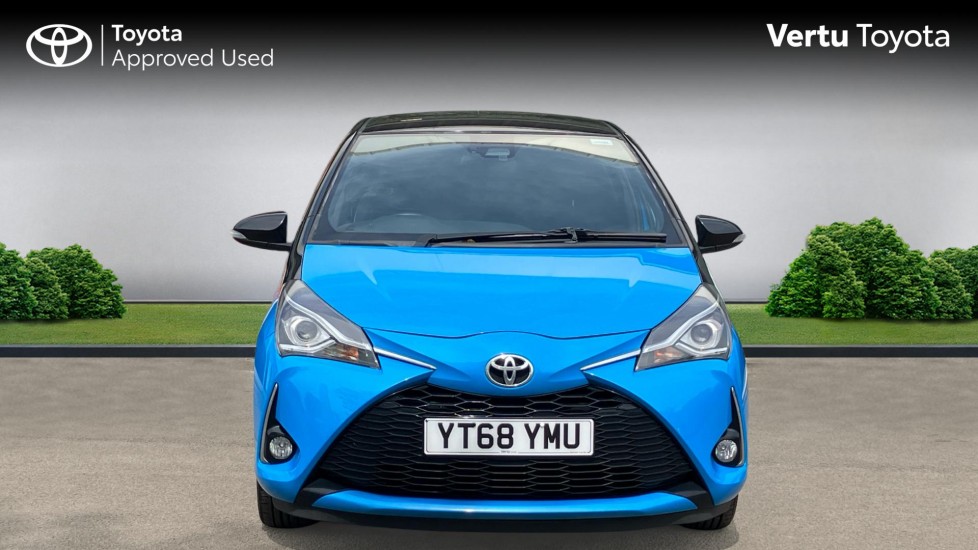 Toyota Yaris 1.5 VVT-i Blue Bi-tone 5dr Petrol Hatchback - Image 22