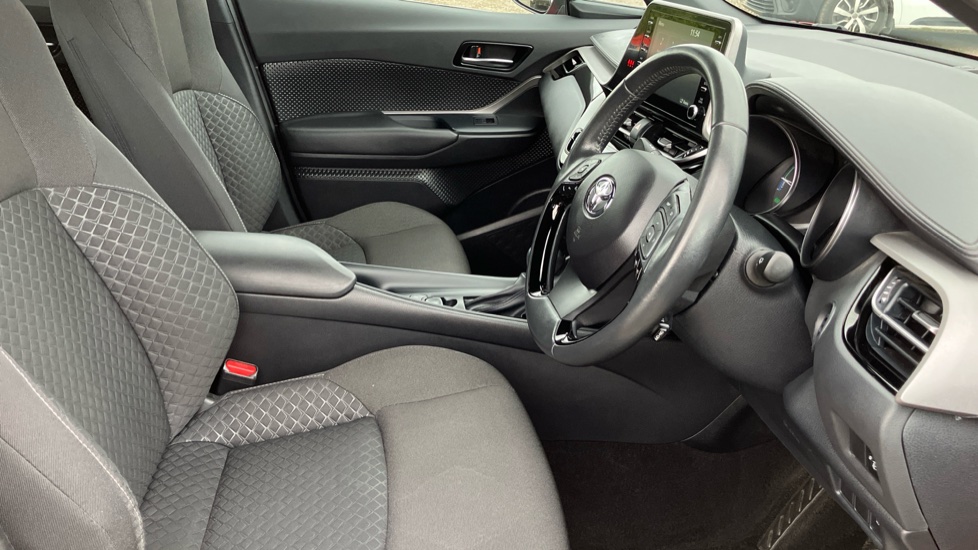 Toyota C-HR 1.8 Hybrid Icon 5dr CVT Hybrid Hatchback - Image 12