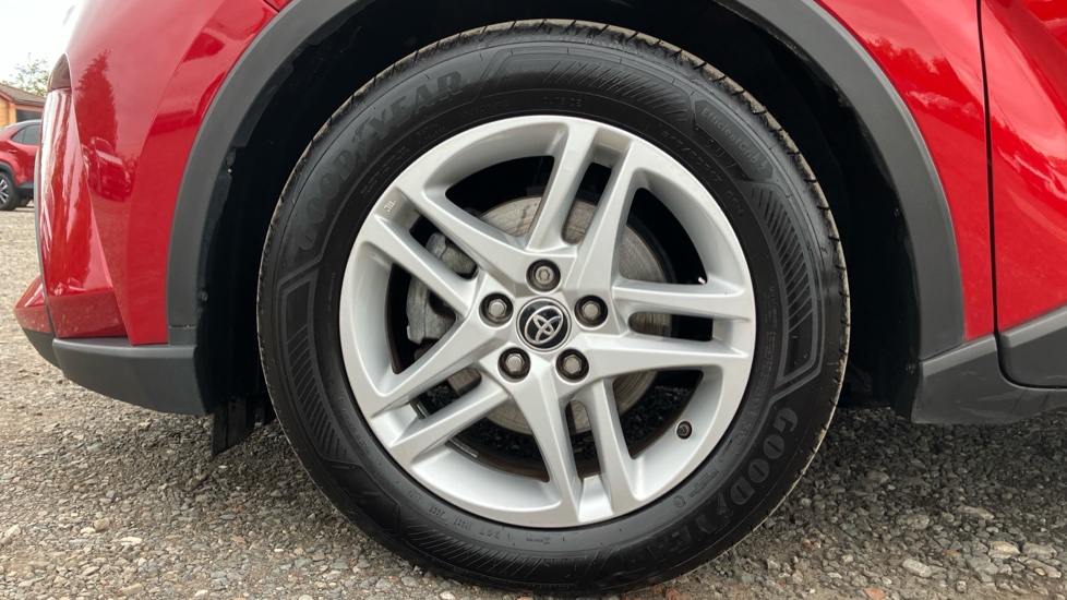 Toyota C-HR 1.8 Hybrid Icon 5dr CVT Hybrid Hatchback - Image 25
