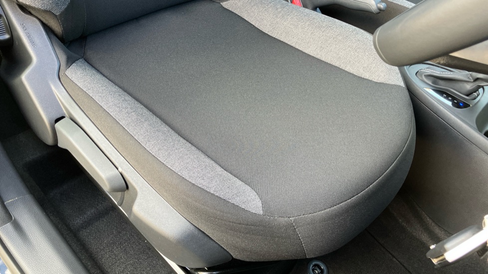 Toyota Aygo X 1.0 VVT-i Pure 5dr Auto Petrol Hatchback - Image 17