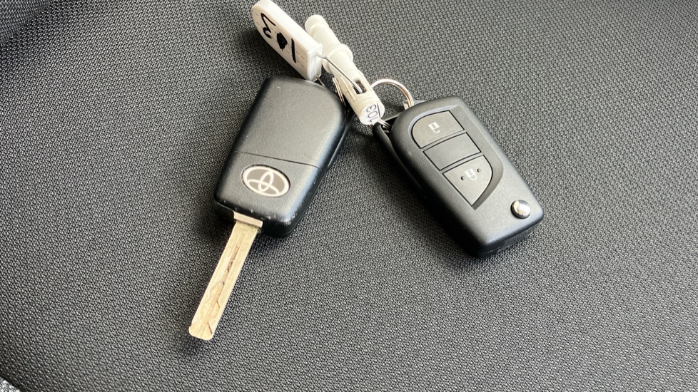 Toyota Aygo X 1.0 VVT-i Pure 5dr Auto Petrol Hatchback - Image 28