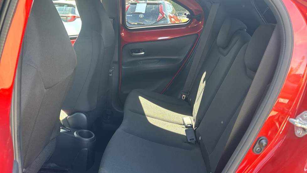 Toyota Aygo X 1.0 VVT-i Edge 5dr Petrol Hatchback - Image 15