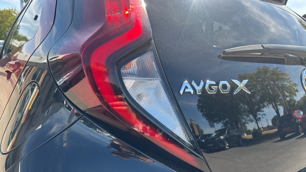 Toyota Aygo X 1.0 VVT-i Edge 5dr Petrol Hatchback - Image 21