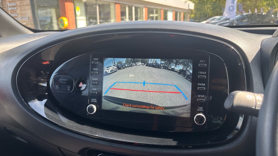 Toyota Aygo X 1.0 VVT-i Edge 5dr Petrol Hatchback - Image 37