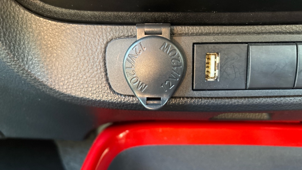 Toyota Aygo X 1.0 VVT-i Edge 5dr Petrol Hatchback - Image 38