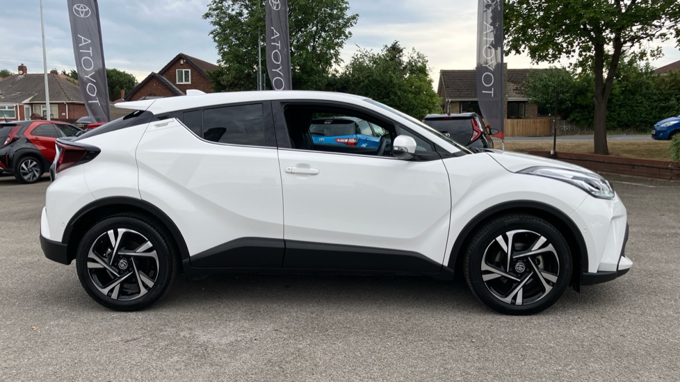 Toyota C-HR 2.0 Hybrid Design 5dr CVT Hybrid Hatchback - Image 23
