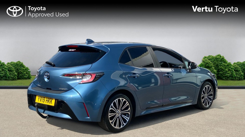 Toyota Corolla 1.8 VVT-i Hybrid Design 5dr CVT Hybrid Hatchback - Image 2