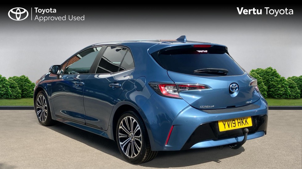 Toyota Corolla 1.8 VVT-i Hybrid Design 5dr CVT Hybrid Hatchback - Image 4