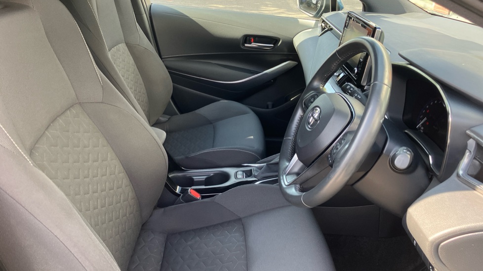 Toyota Corolla 1.8 VVT-i Hybrid Design 5dr CVT Hybrid Hatchback - Image 12