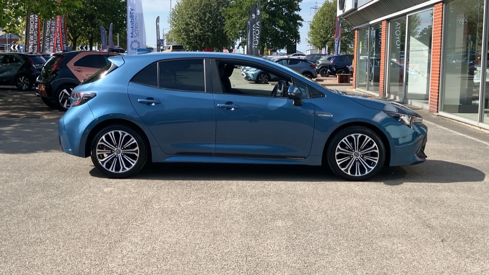 Toyota Corolla 1.8 VVT-i Hybrid Design 5dr CVT Hybrid Hatchback - Image 23