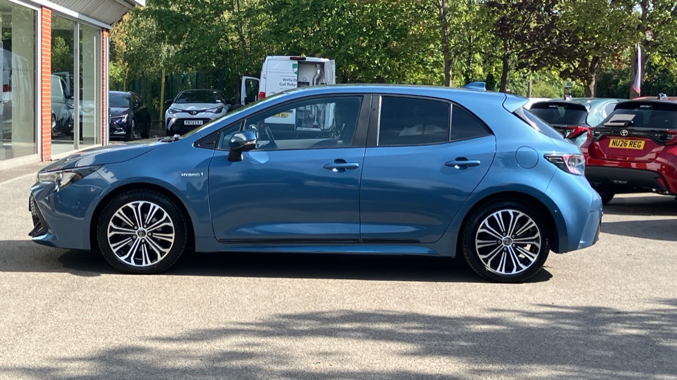 Toyota Corolla 1.8 VVT-i Hybrid Design 5dr CVT Hybrid Hatchback - Image 24