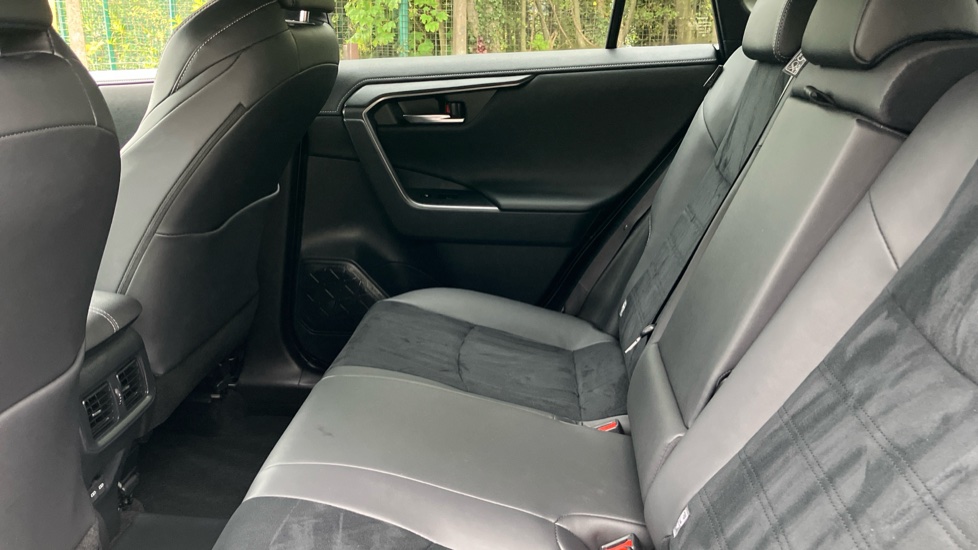 Toyota RAV4 2.5 PHEV GR Sport 5dr CVT Estate - Image 15