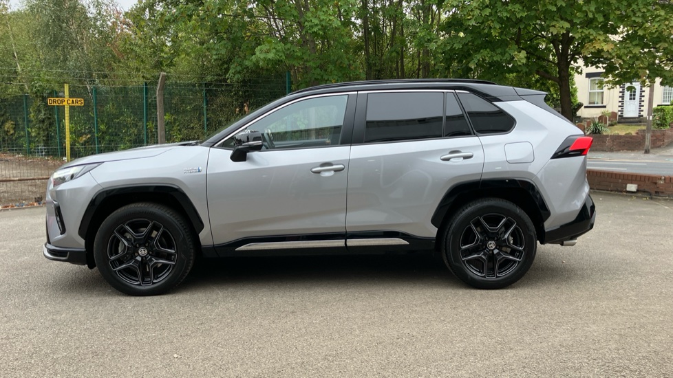 Toyota RAV4 2.5 PHEV GR Sport 5dr CVT Estate - Image 24