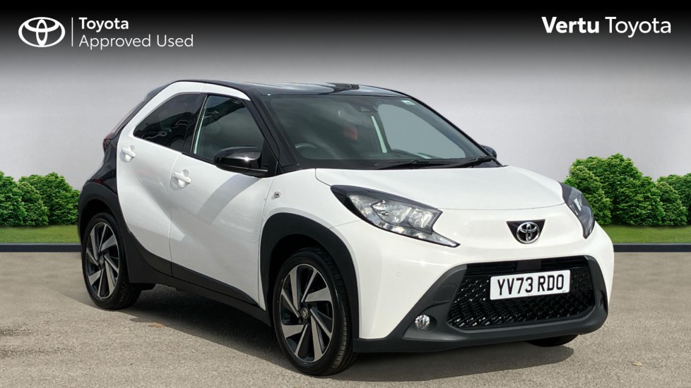 Toyota Aygo X 1.0 VVT-i Edge 5dr Auto Petrol Hatchback - Image 1