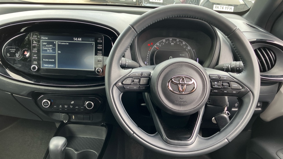 Toyota Aygo X 1.0 VVT-i Edge 5dr Auto Petrol Hatchback - Image 7