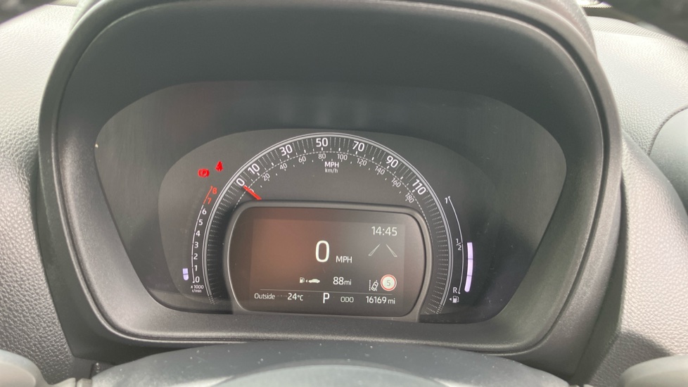Toyota Aygo X 1.0 VVT-i Edge 5dr Auto Petrol Hatchback - Image 11