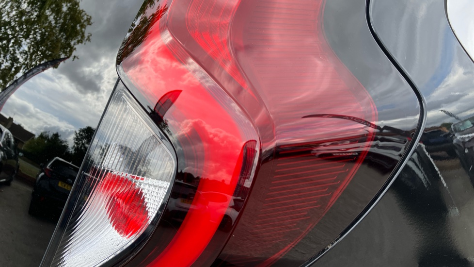 Toyota Aygo X 1.0 VVT-i Edge 5dr Auto Petrol Hatchback - Image 21