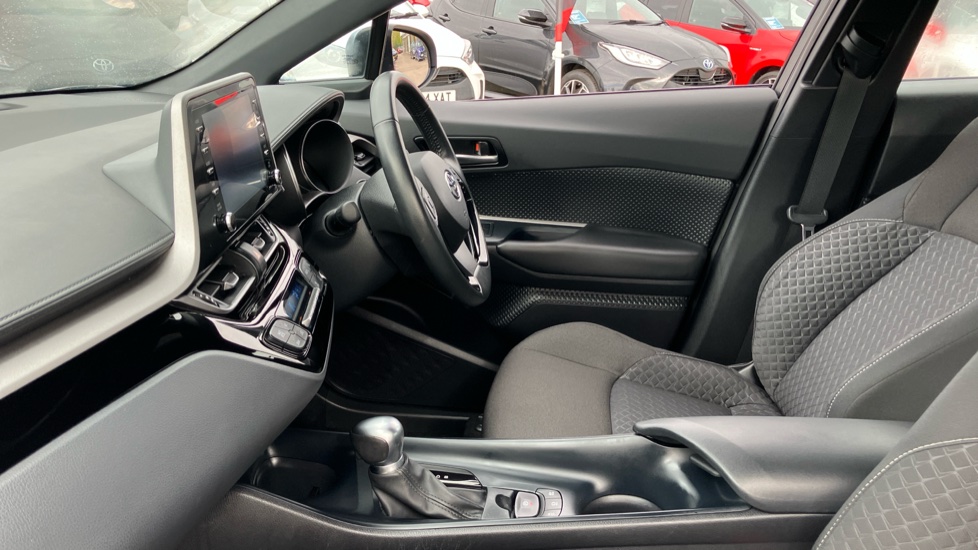 Toyota C-HR 1.8 Hybrid Icon 5dr CVT Hybrid Hatchback - Image 5