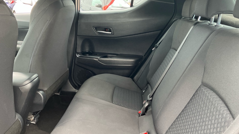 Toyota C-HR 1.8 Hybrid Icon 5dr CVT Hybrid Hatchback - Image 15