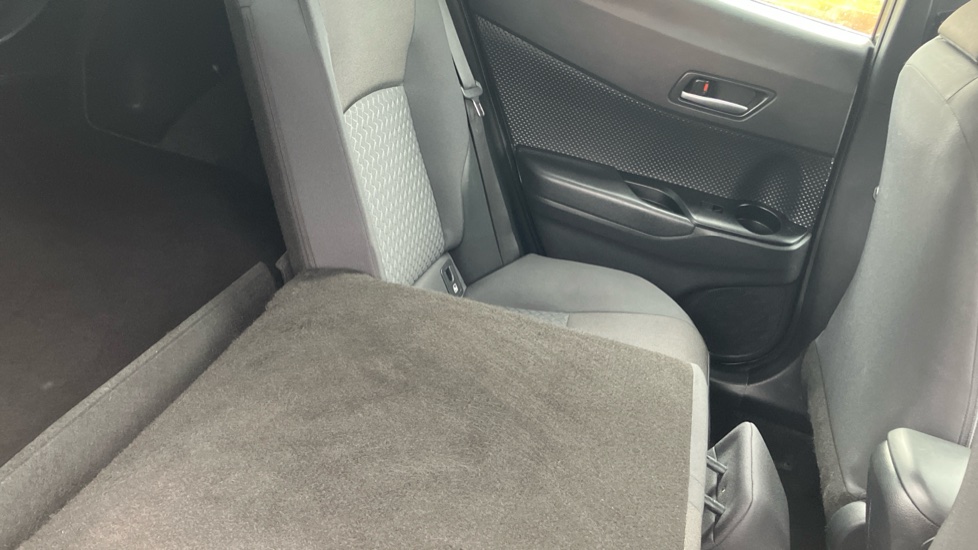 Toyota C-HR 1.8 Hybrid Icon 5dr CVT Hybrid Hatchback - Image 18