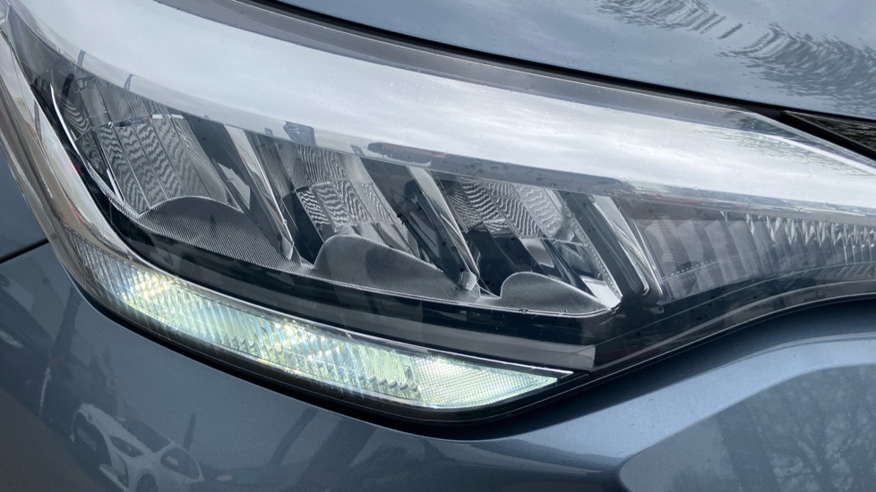 Toyota C-HR 1.8 Hybrid Icon 5dr CVT Hybrid Hatchback - Image 20
