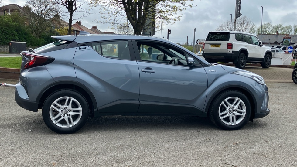 Toyota C-HR 1.8 Hybrid Icon 5dr CVT Hybrid Hatchback - Image 23