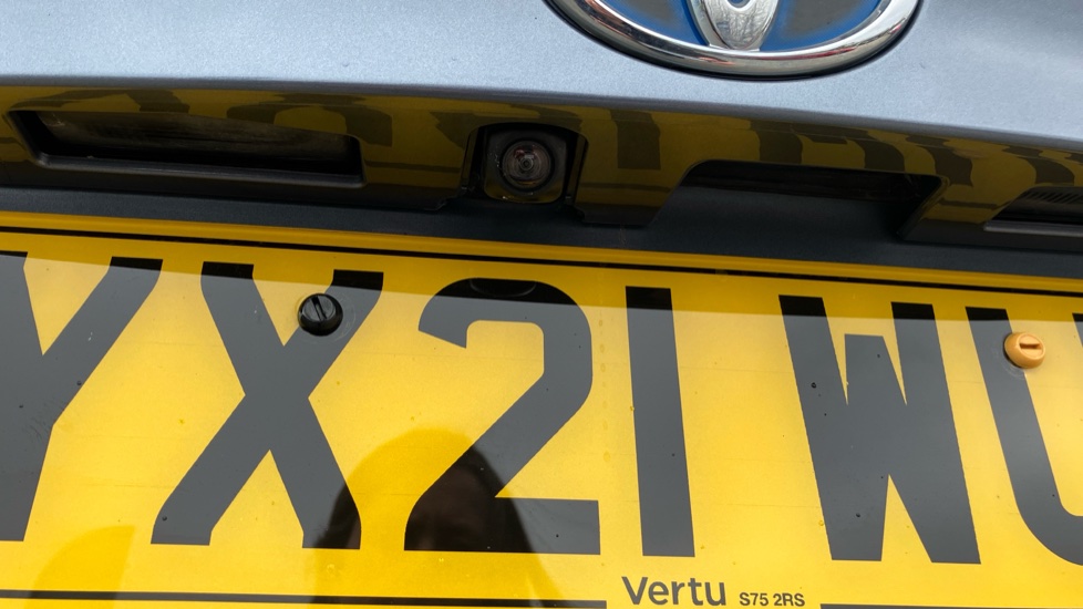 Toyota C-HR 1.8 Hybrid Icon 5dr CVT Hybrid Hatchback - Image 34