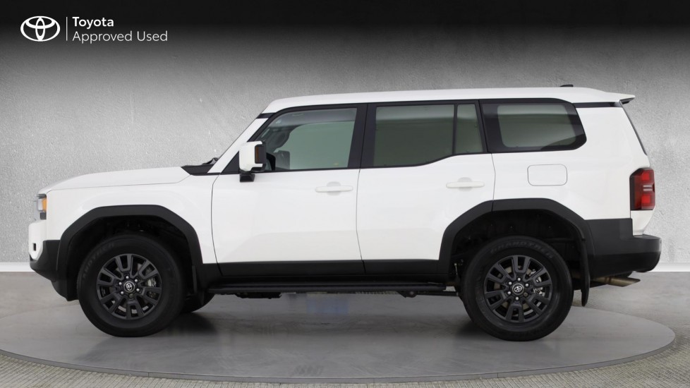 Toyota Land Cruiser Diesel 2.8D 205 Commercial Auto - Image 24