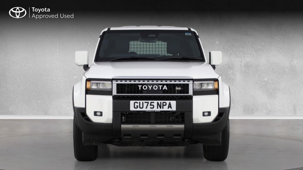 Toyota Land Cruiser Diesel 2.8D 205 Commercial Auto - Image 22